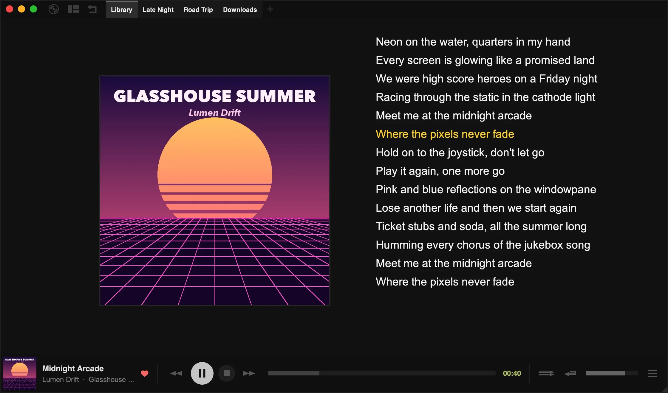 Synced lyrics in the Art + Lyrics layout